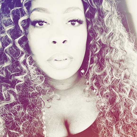 Meet your Posher, Dionca - Picture 2 of 3